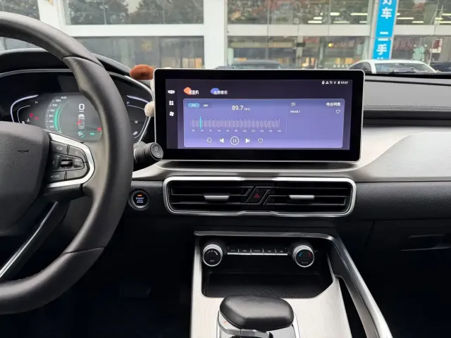 Geely Binyue — Фото автомобиля 11