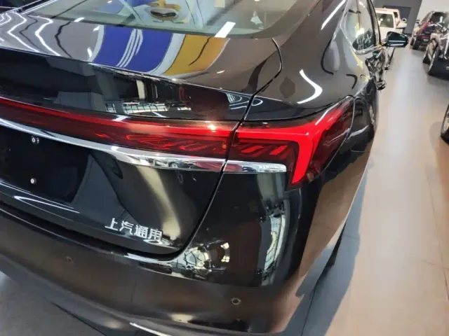 Buick LaCrosse — Фото автомобиля 7