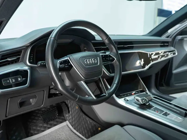 Audi A6L — Фото автомобиля 12