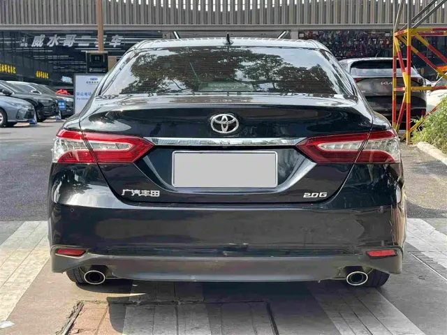 Toyota Camry — Фото автомобиля 6