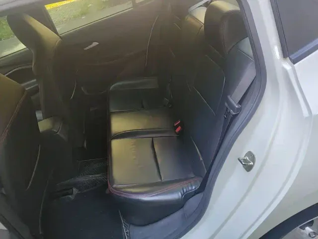 Chevrolet Cavalier — Фото автомобиля 12