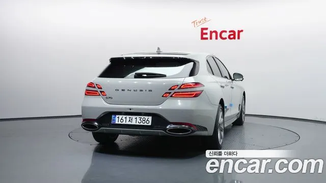 Genesis G70 — Фото автомобиля 3