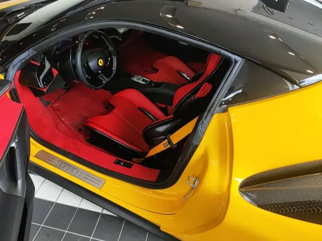 Ferrari SF90 — Фото автомобиля 6