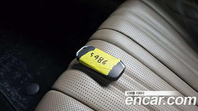 Kia K8 K8 Hybrid — Фото автомобиля 24