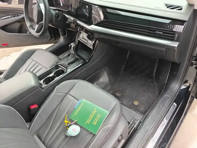 Volkswagen Passat — Фото автомобиля 3
