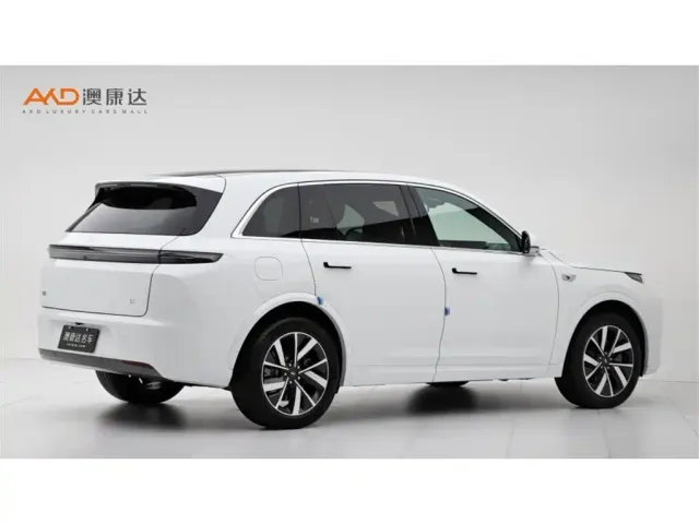 Li Auto L7 — Фото автомобиля 3