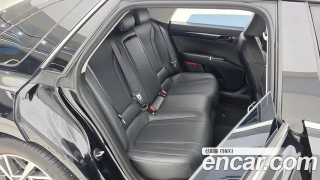 Hyundai Grandeur GN7 — Фото автомобиля 11