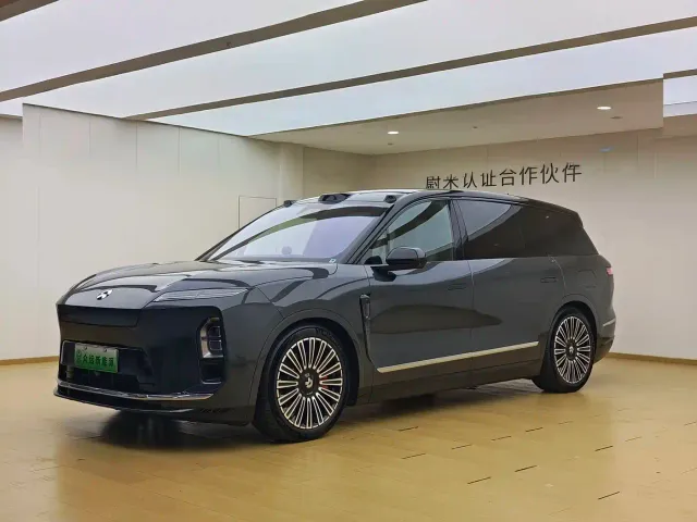 Фотография автомобиля — Nio ES8
