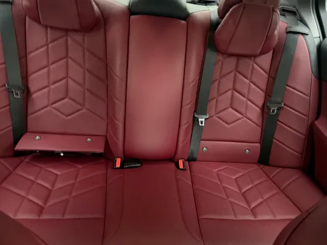BMW 5 Series — Фото автомобиля 19