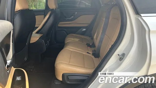 Lincoln Corsair — Фото автомобиля 14