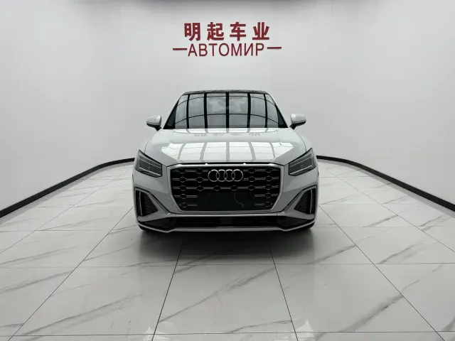Audi Q2L — Фото автомобиля 2