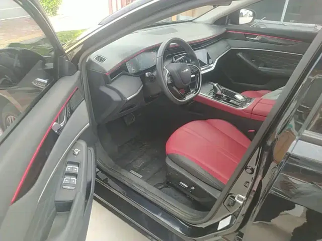 Dongfeng Yixuan MAX — Фото автомобиля 15