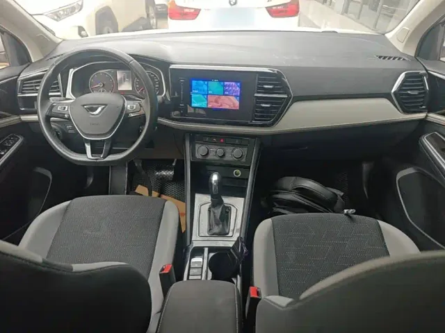 Jetta VS7 — Фото автомобиля 9
