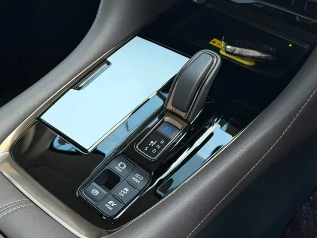 Toyota Alphard — Фото автомобиля 13
