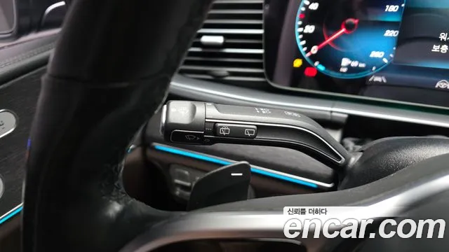 Mercedes-Benz GLE-Class — Фото автомобиля 21