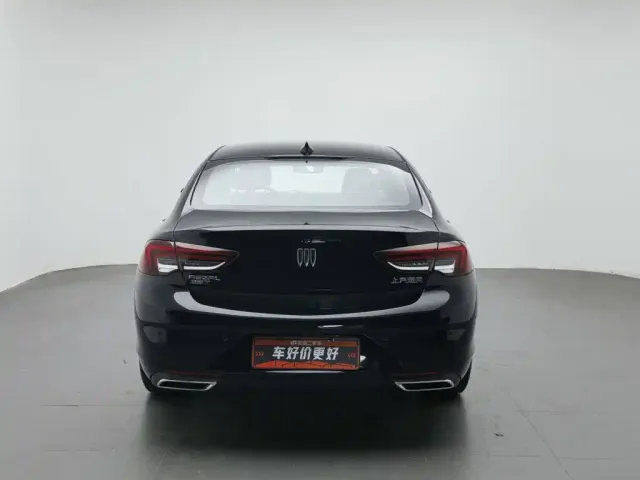 Buick Regal — Фото автомобиля 4
