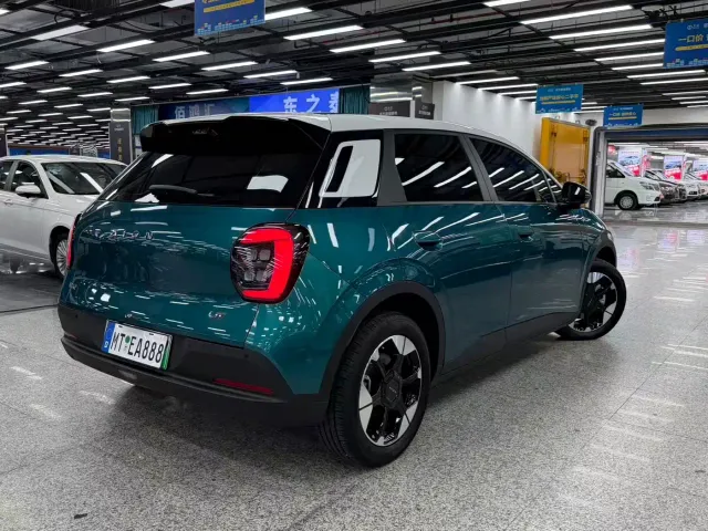 GAC Aion UT — Фото автомобиля 6