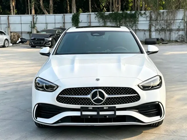 Mercedes-Benz C-Class — Фото автомобиля 2