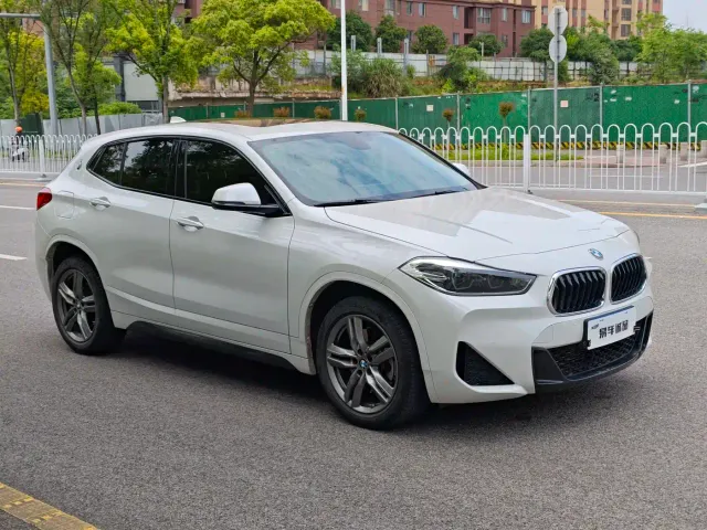 BMW X2 — Фото автомобиля 2