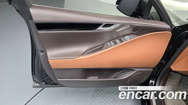 Genesis G80 RG3 — Фото автомобиля 13