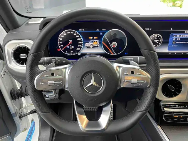 Mercedes-Benz G-Class — Фото автомобиля 15