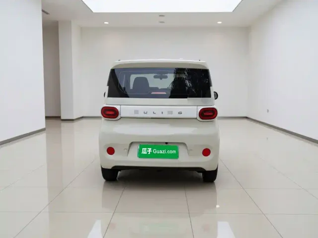 Wuling Hongguang Mini EV — Фото автомобиля 3