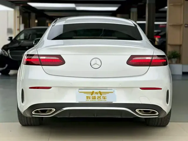 Mercedes-Benz E-Class — Фото автомобиля 9