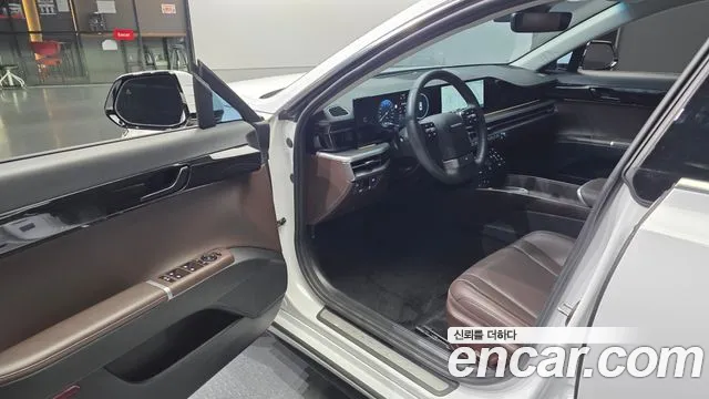 Hyundai Grandeur GN7 — Фото автомобиля 15