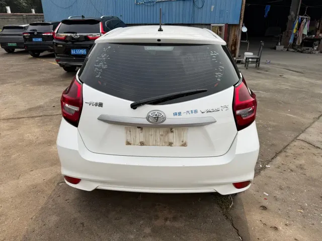 Toyota Vios FS — Фото автомобиля 10