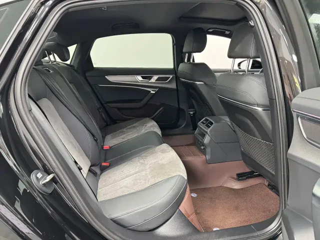 Audi A6L — Фото автомобиля 16
