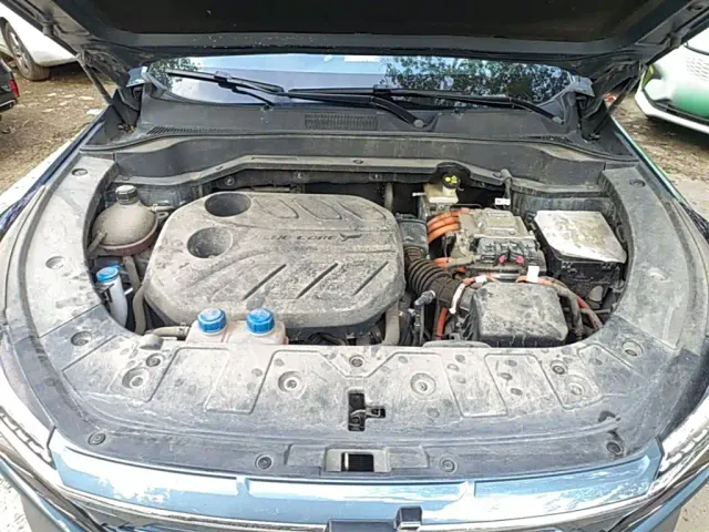 Changan Oshan Z6 EV — Фото автомобиля 19