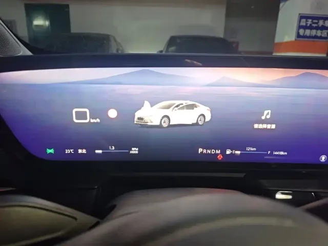 Buick LaCrosse — Фото автомобиля 4