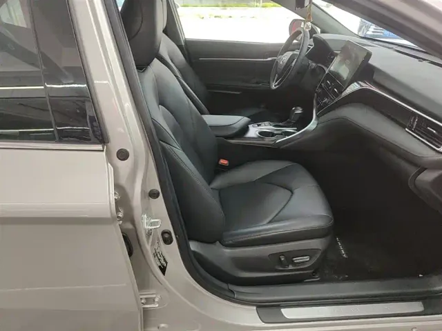 Toyota Camry — Фото автомобиля 24