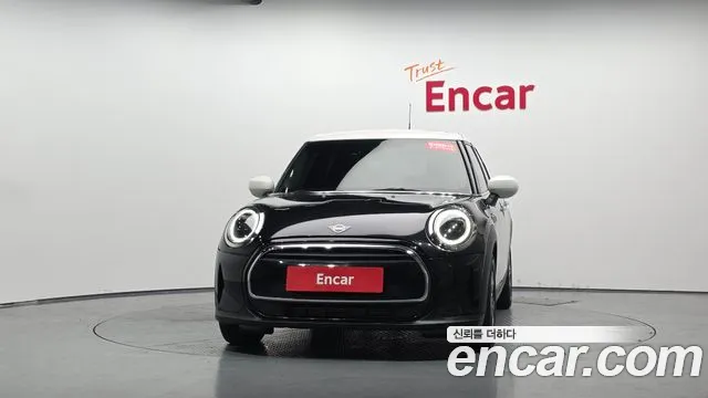 MINI Cooper — Фото автомобиля 3