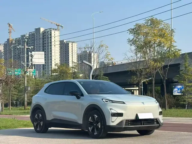 Deepal S05 — Фото автомобиля 3