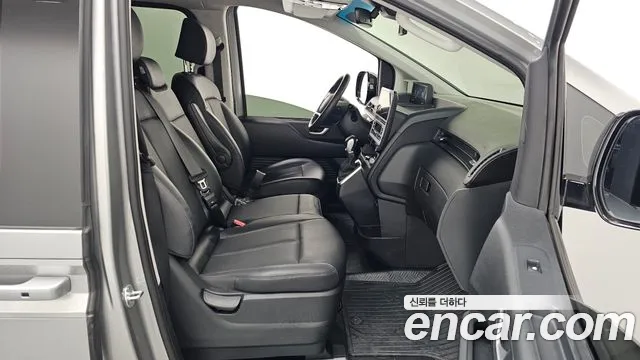 Hyundai Staria Staria 4WD Подъёмник для коляски/Slope — Фото автомобиля 12
