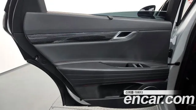 Genesis G80 RG3 — Фото автомобиля 14