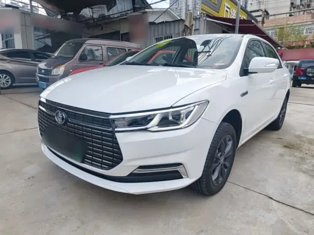 Фотография автомобиля — BYD Qin PLUS
