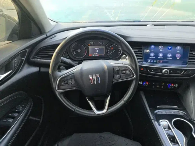 Buick Regal — Фото автомобиля 10