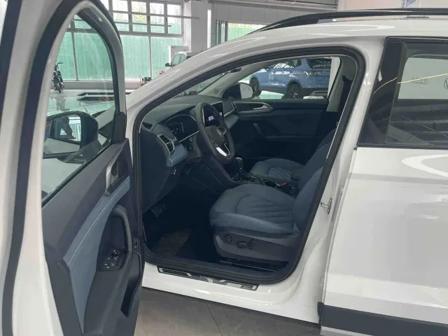 Volkswagen Tharu — Фото автомобиля 13