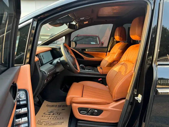GAC Trumpchi M8 — Фото автомобиля 11