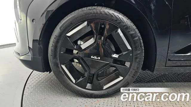 Kia EV3 — Фото автомобиля 5