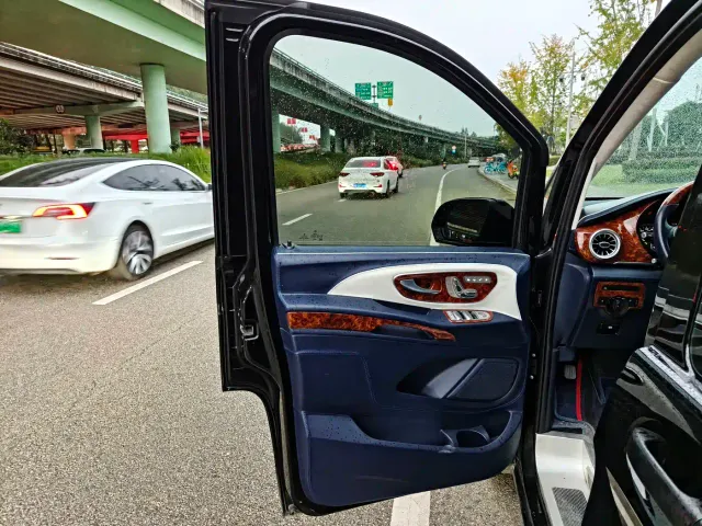 Mercedes-Benz Vito — Фото автомобиля 16