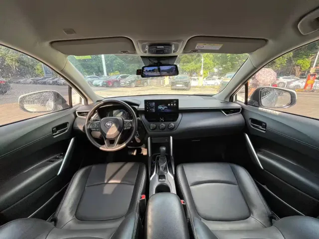 Toyota Corolla Cross — Фото автомобиля 14