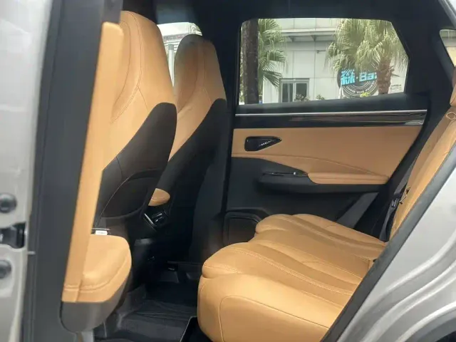 Geely Galaxy L7 — Фото автомобиля 16