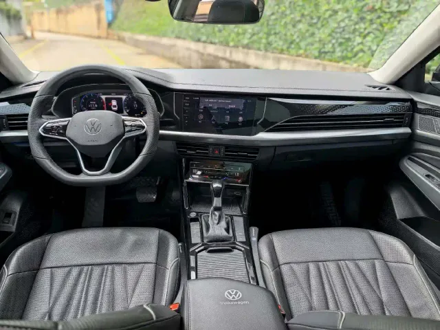 Volkswagen Passat — Фото автомобиля 4