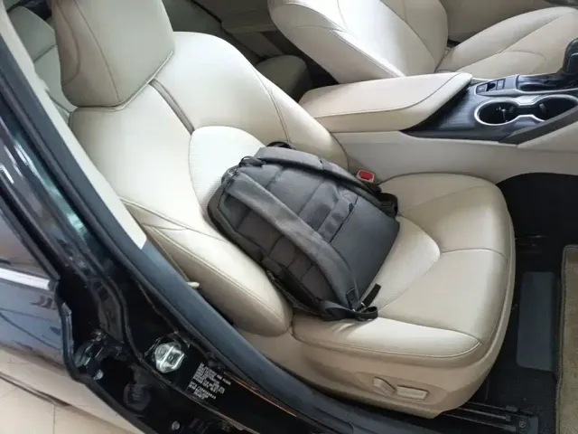 Toyota Camry 2021 2.0G Luxury Edition — Фото автомобиля 3