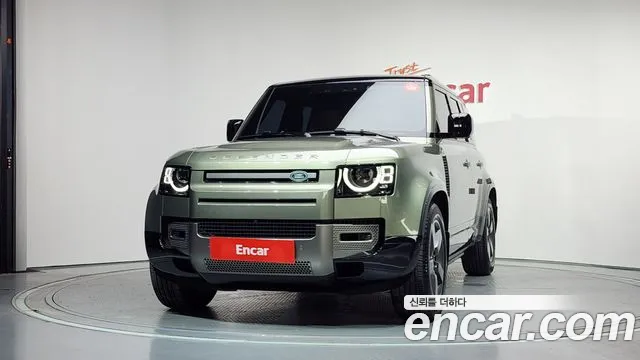 Land Rover Defender — Фото автомобиля 3
