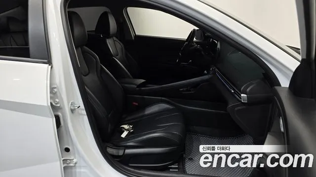 Hyundai AVANTE Новый Avante (CN7) — Фото автомобиля 8
