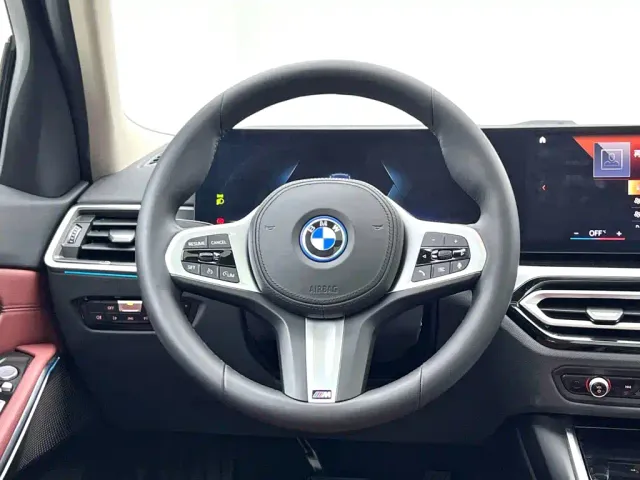 BMW i3 — Фото автомобиля 16